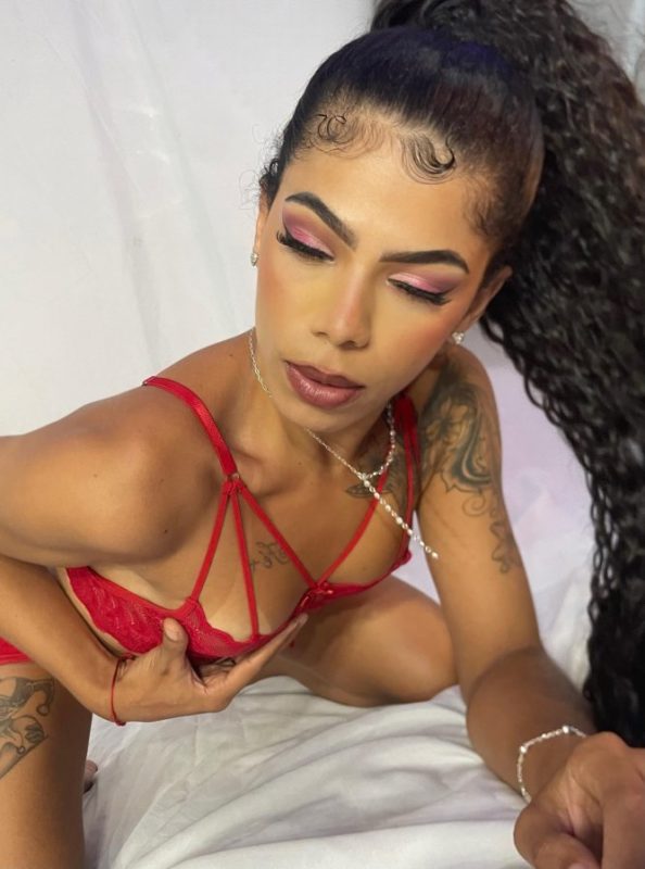 Laura Leal