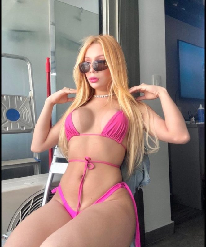 Nicole Almeida 63