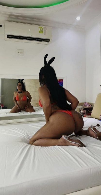 Ariadna Cunha 10