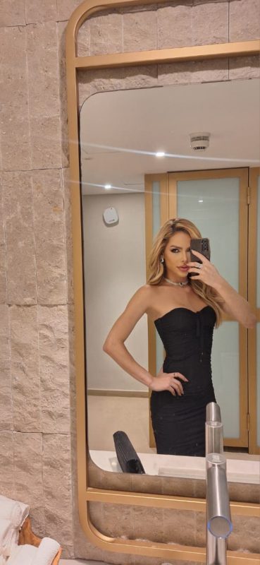 Júlia Versátil