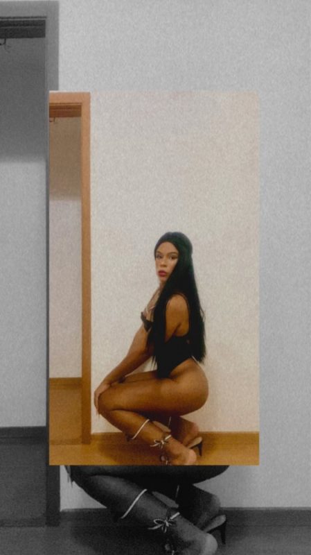 Mell Fox 2