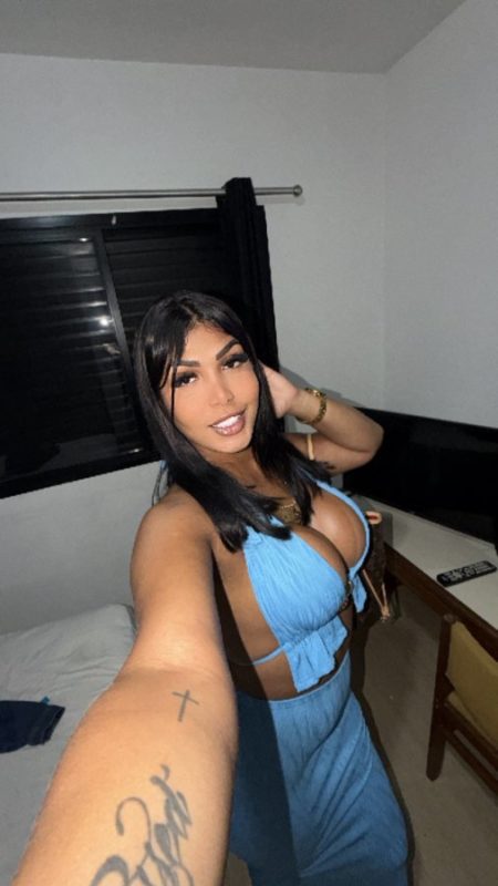 Larissa Sofia 12