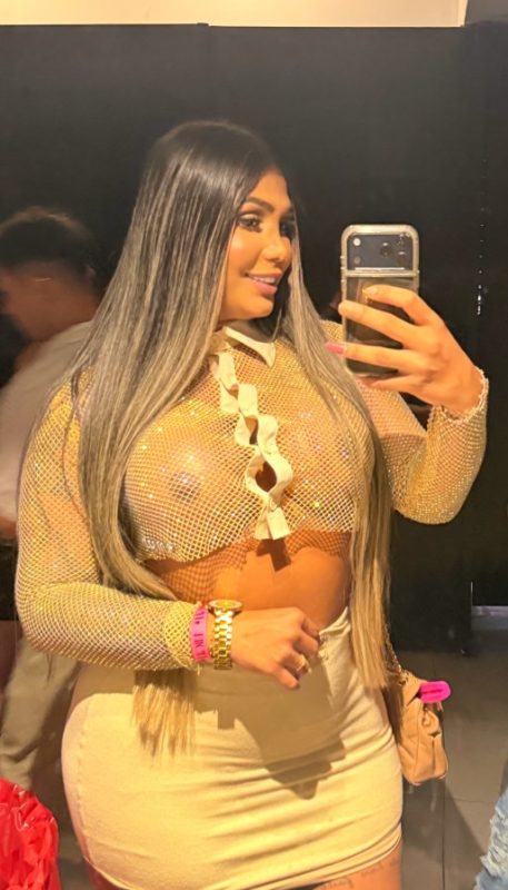 Larissa Sofia 19
