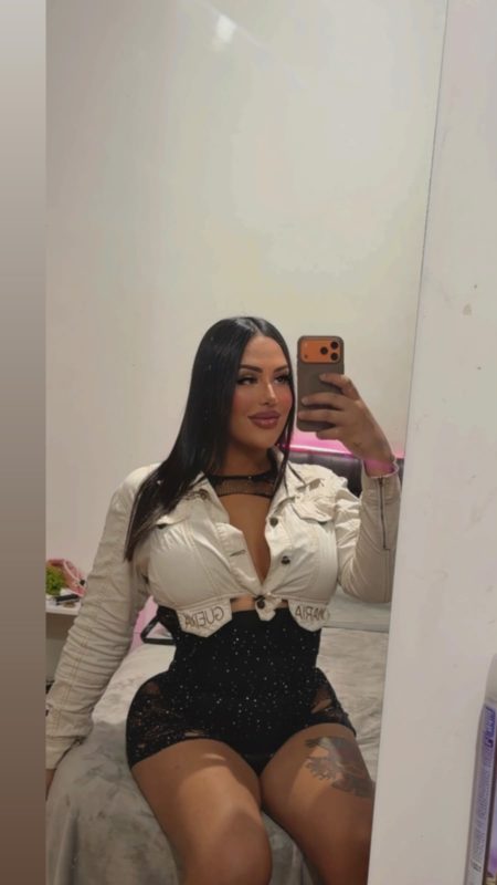 Ysabella 19