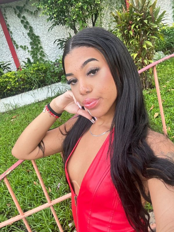 Clara Bonequinha 12