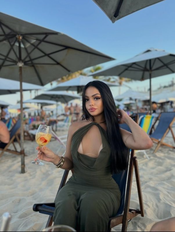 Agatha Ariella 24