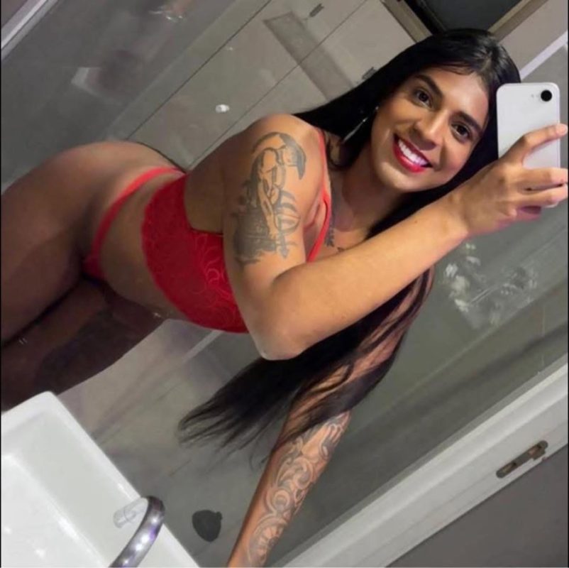 Kayla Oliveira 5