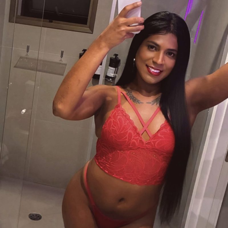 Kayla Oliveira 2