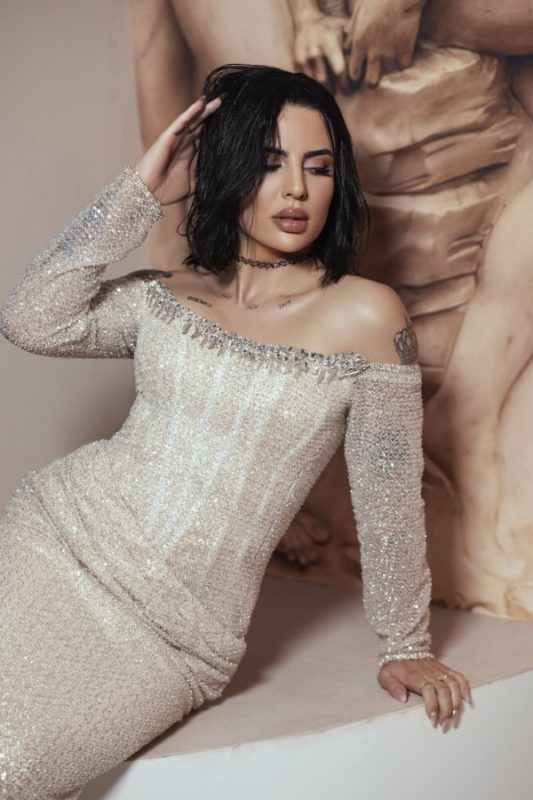Kylie Lux 13