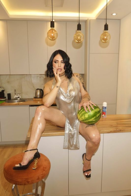 Kylie Lux 11