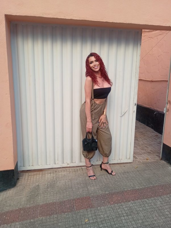 Sara Trans 13