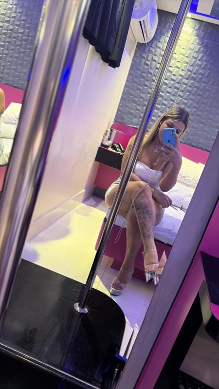 Amanda Latorre 41