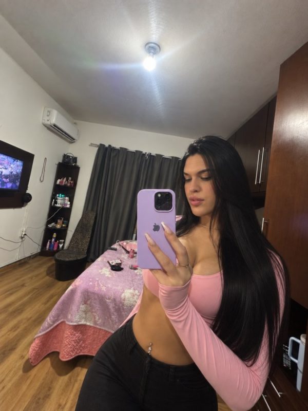 Beatriz 44