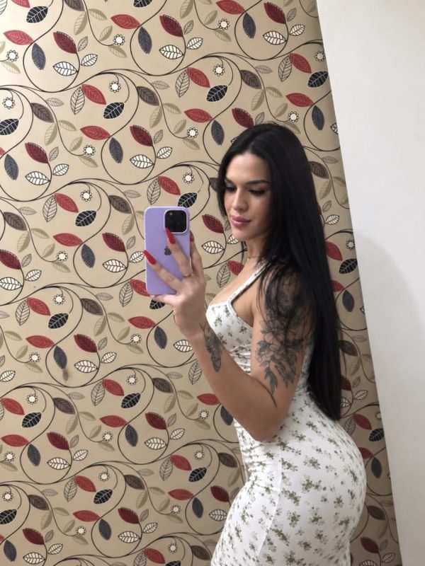 Beatriz 43