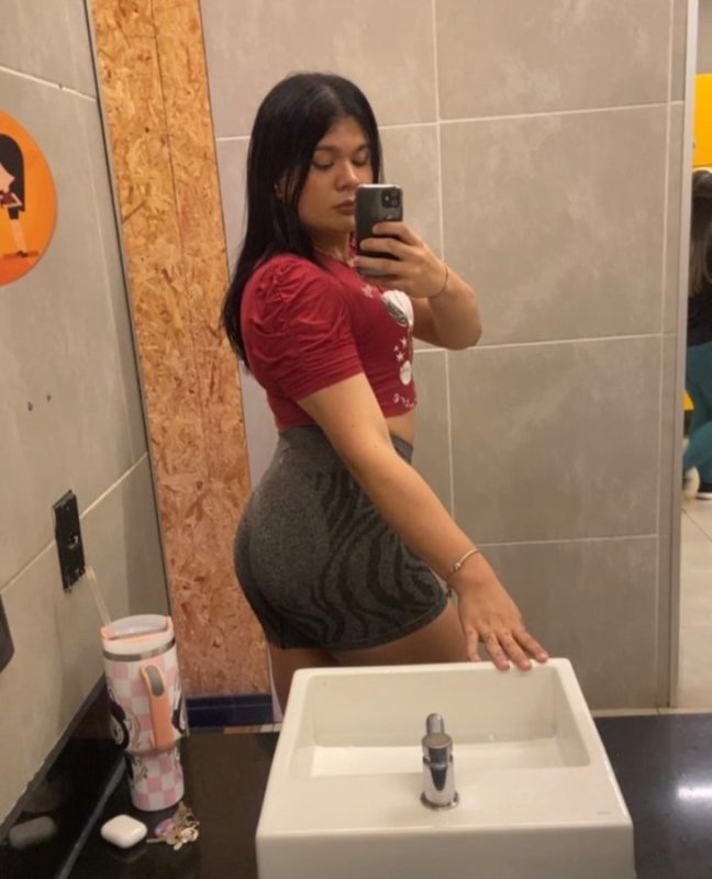 Vicky Dutra 10