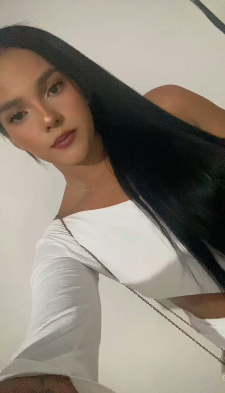 Manuela 22