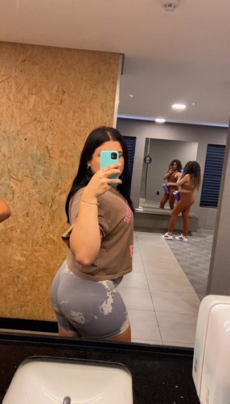 Vicky Dutra 11