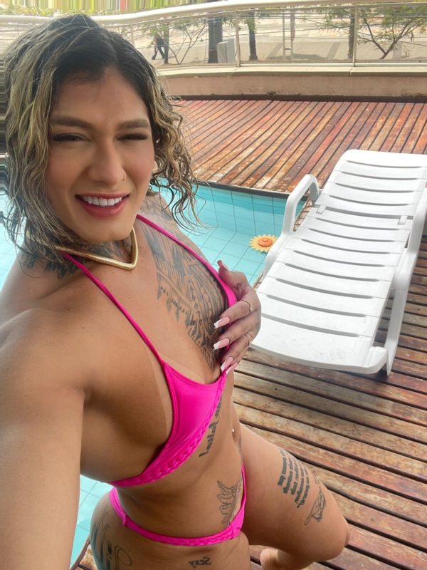 Kayren Rodriguez 8
