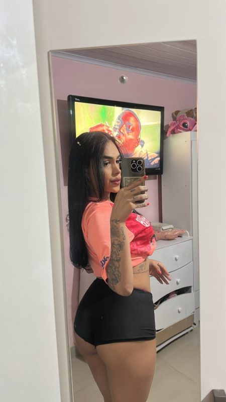 Larissa 5