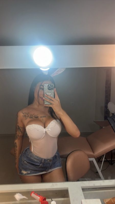 Larissa 6