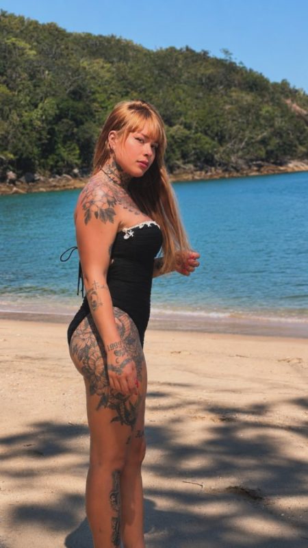 Nicolle Martins 3