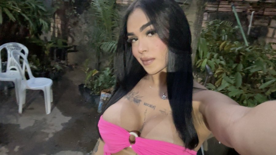 Larissa 10