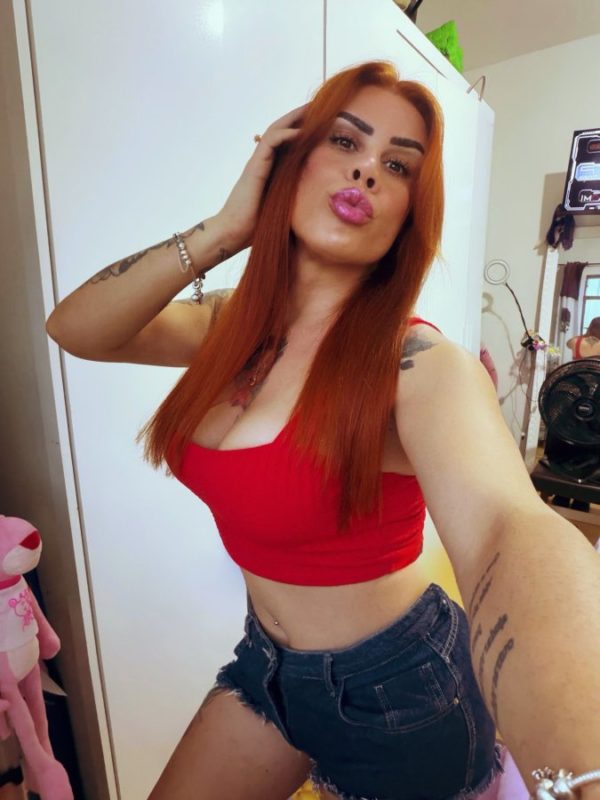 Laura Proíne 36