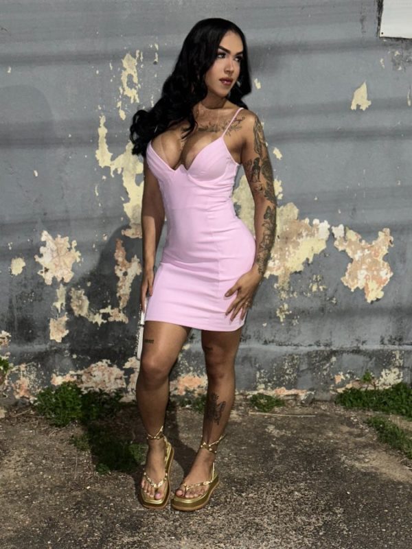Larissa 23