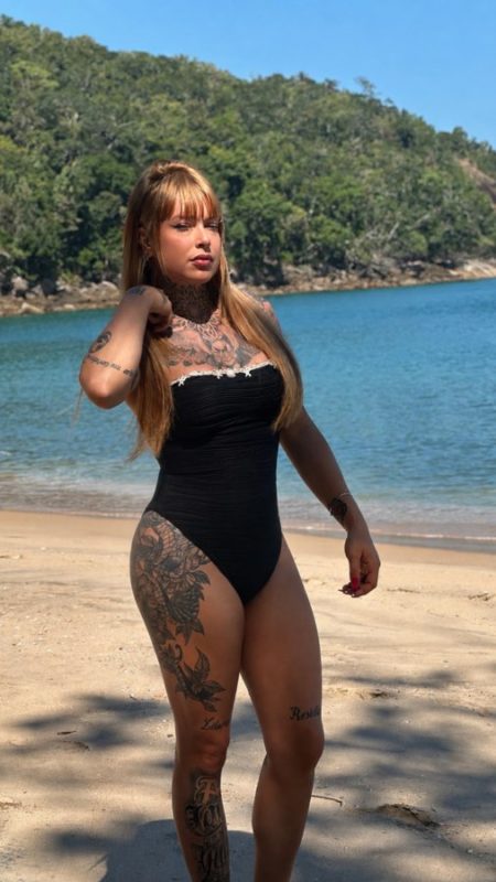 Nicolle Martins 2