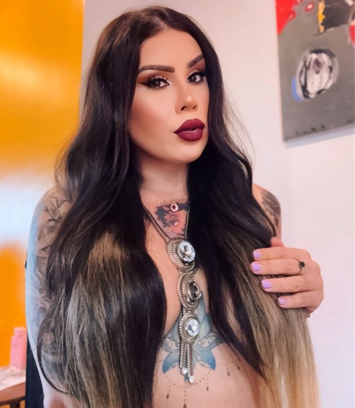 Laura Proíne 53
