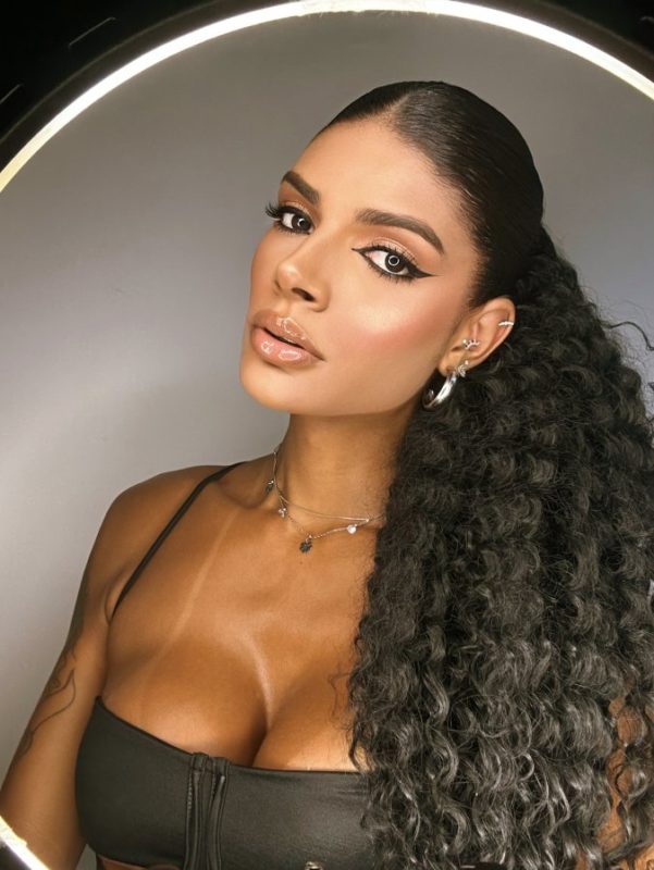 Monira Laveen 21