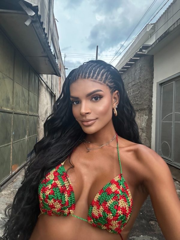 Monira Laveen 17