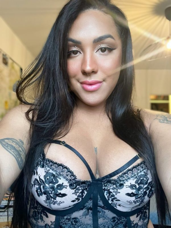 Bruna Taylor 3