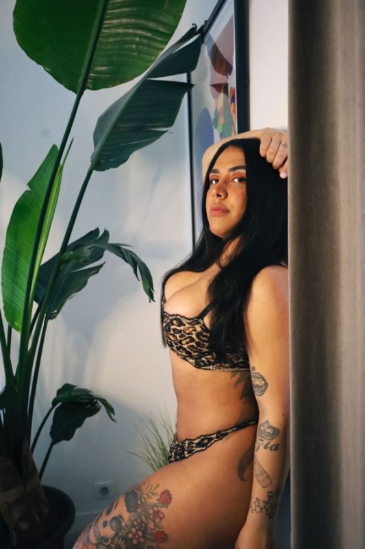Bruna Taylor 6
