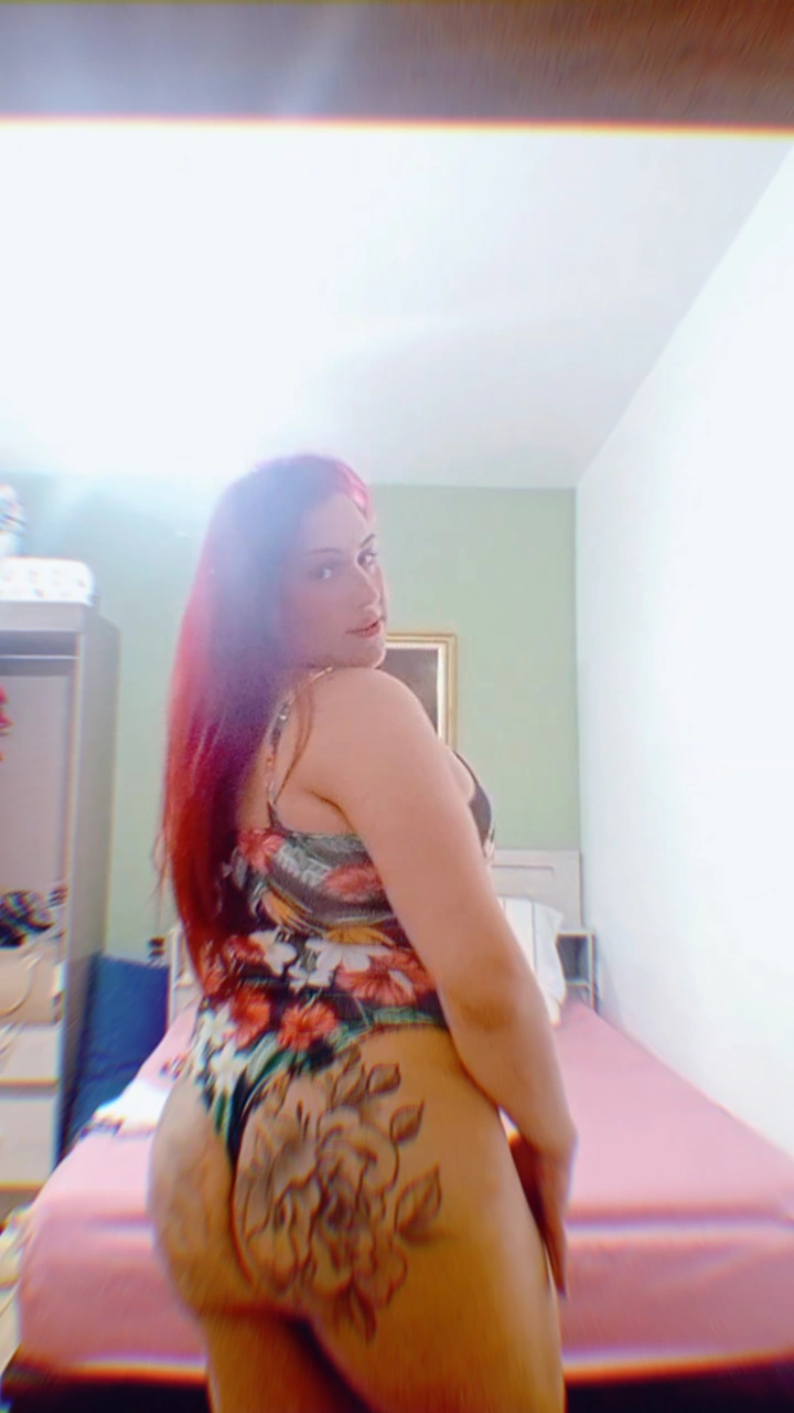 Bruna Ruiva Gulosa 2
