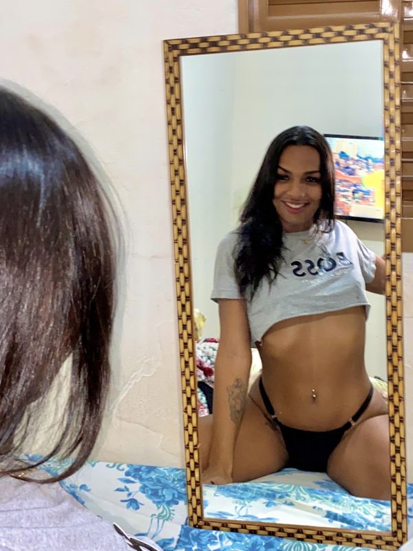 Monike Moreninha 2