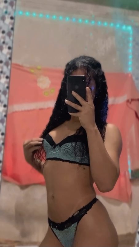 Aurora Oliveira 7