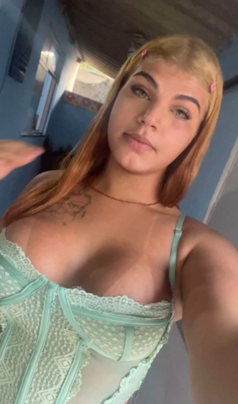 Isa Novinha Cavalona 6