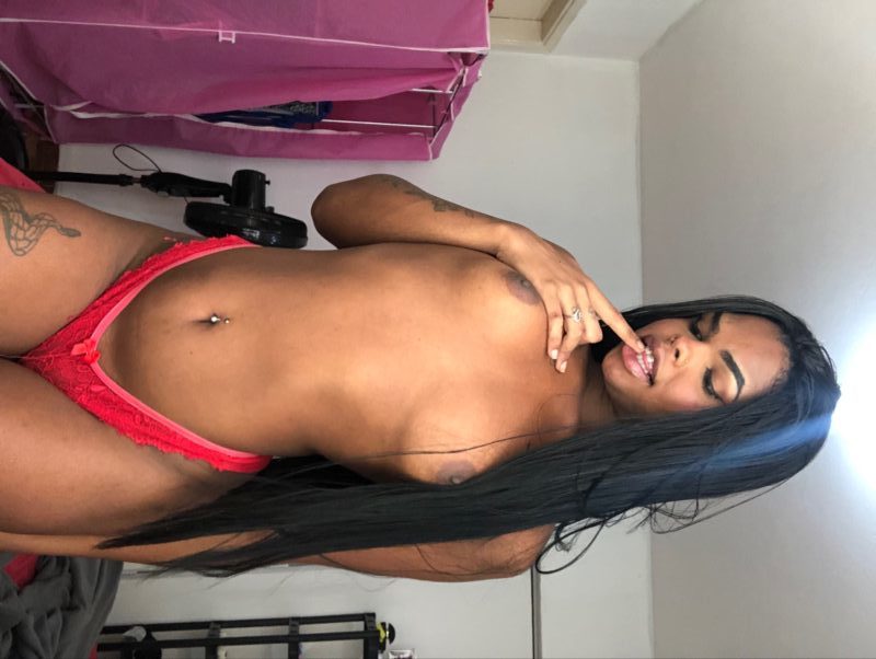 Allana Moniky