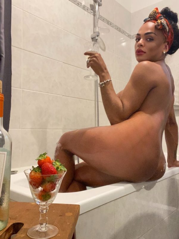 Raphaelly Ribeiro 5