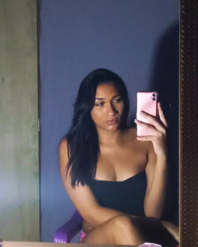 Larissa Rocha 5
