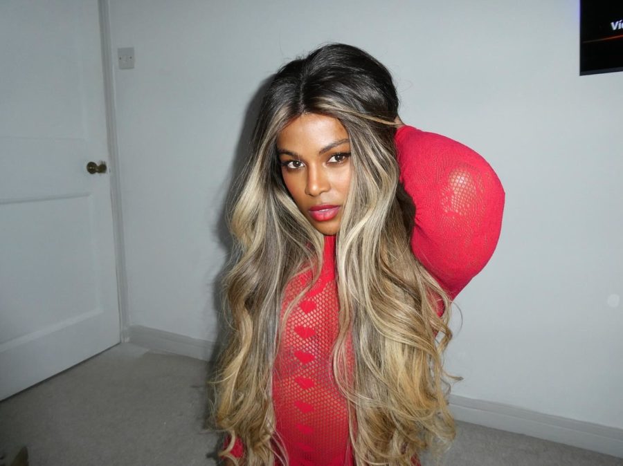 Jasmine Fox 69
