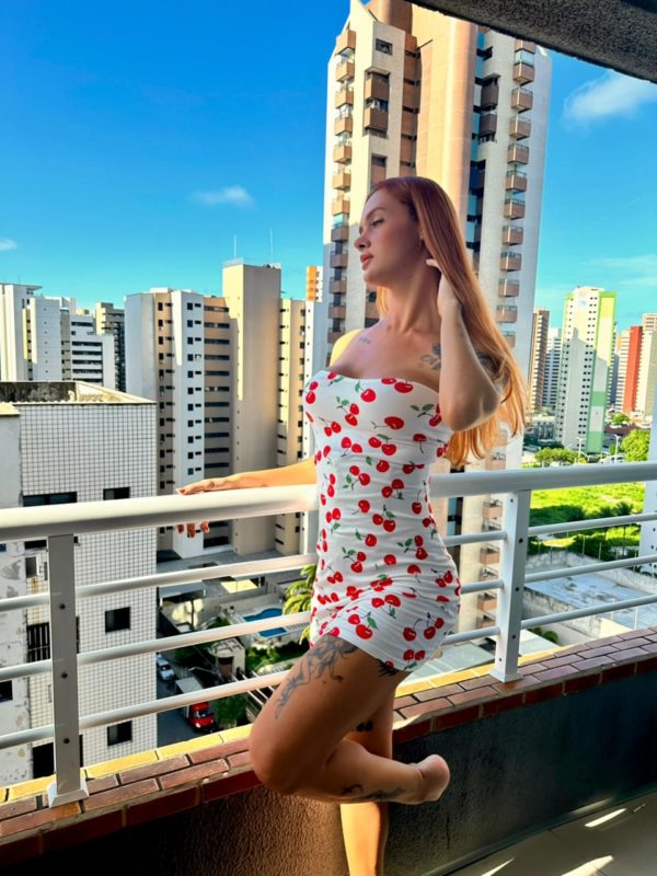 Victoria Lima 38