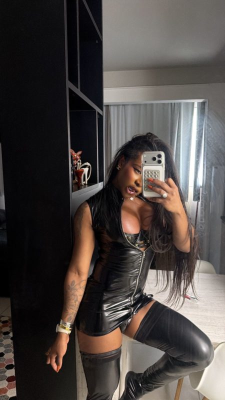 Jasmine Fox 3