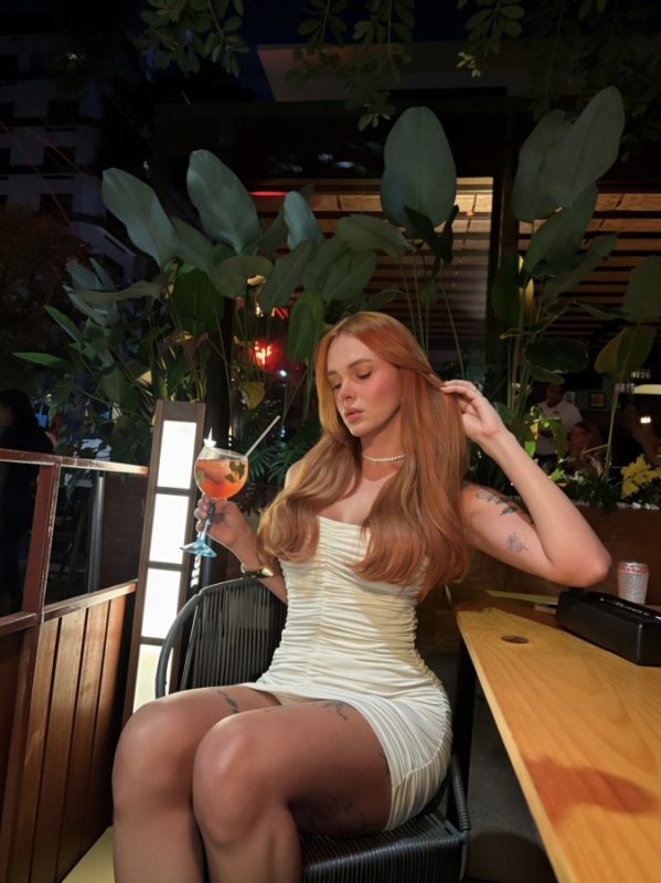 Victoria Lima 16