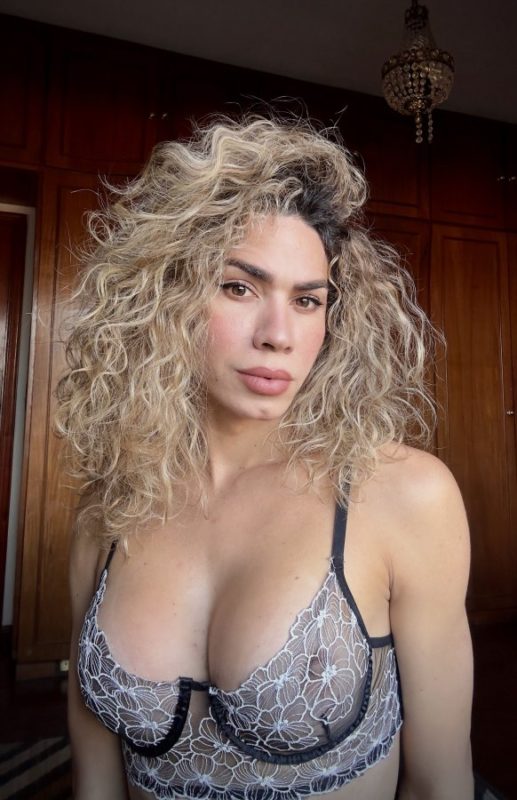 Livia Luz 32