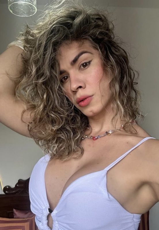 Livia Luz 19
