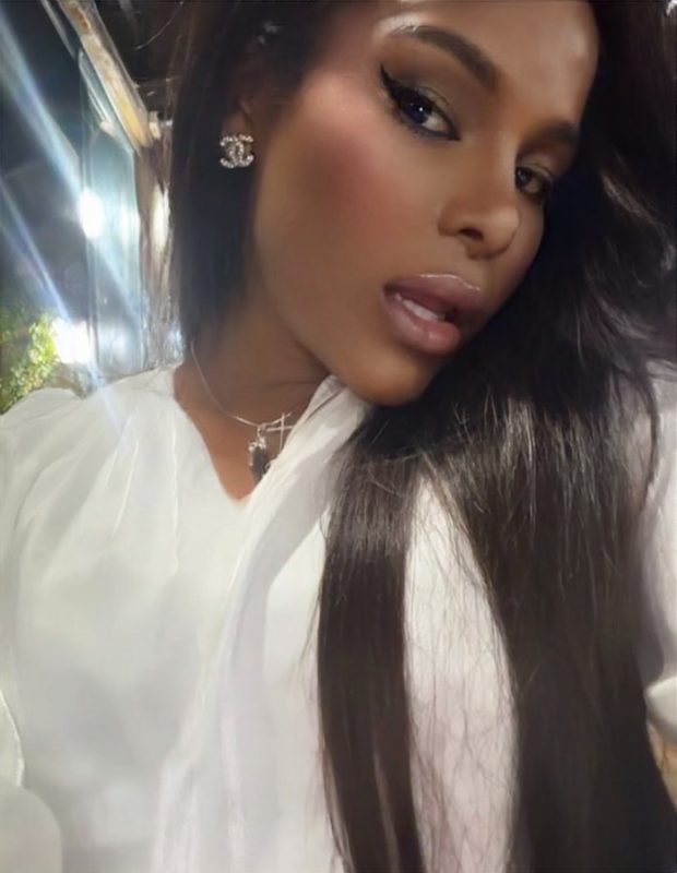 Jasmine Fox 20