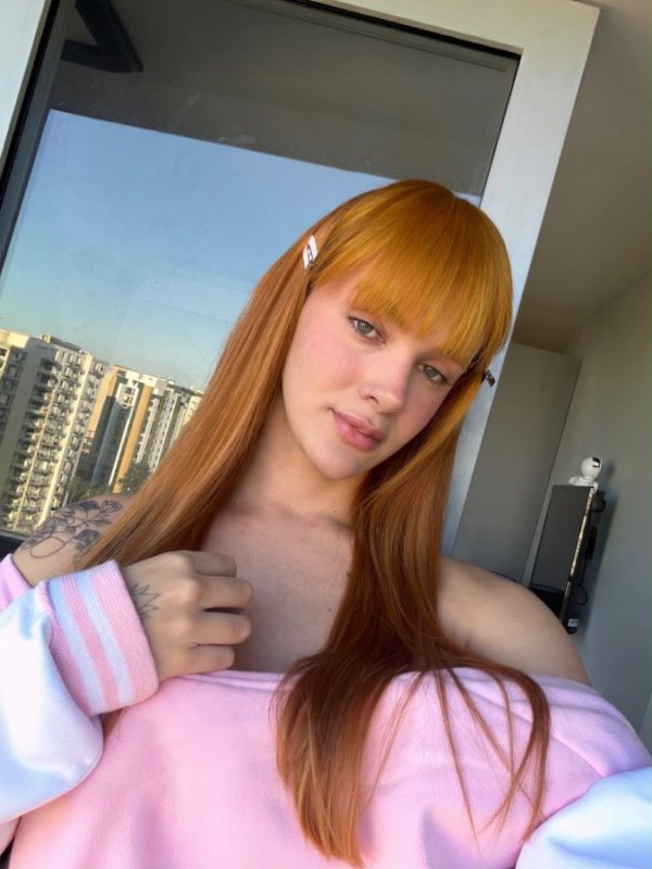 Victoria Lima 24