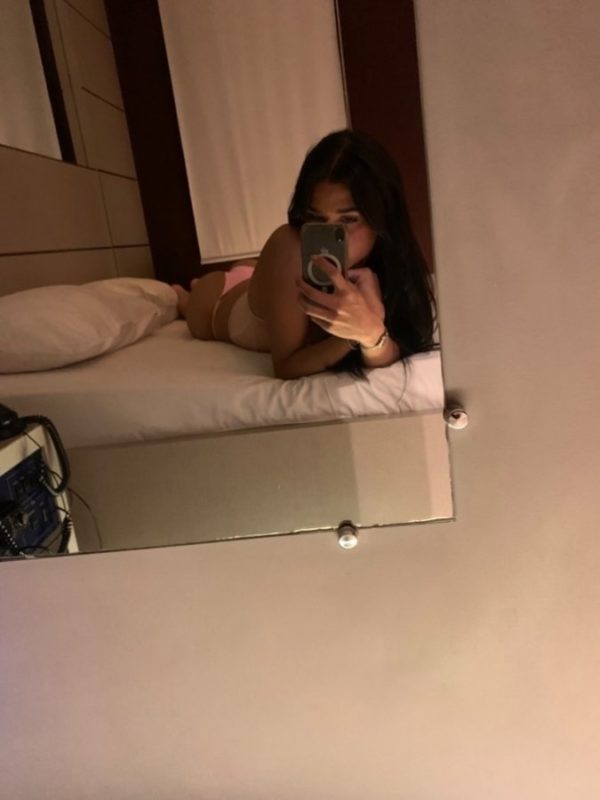 Laís Soares 5